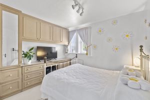 Photo 24- click for photo gallery